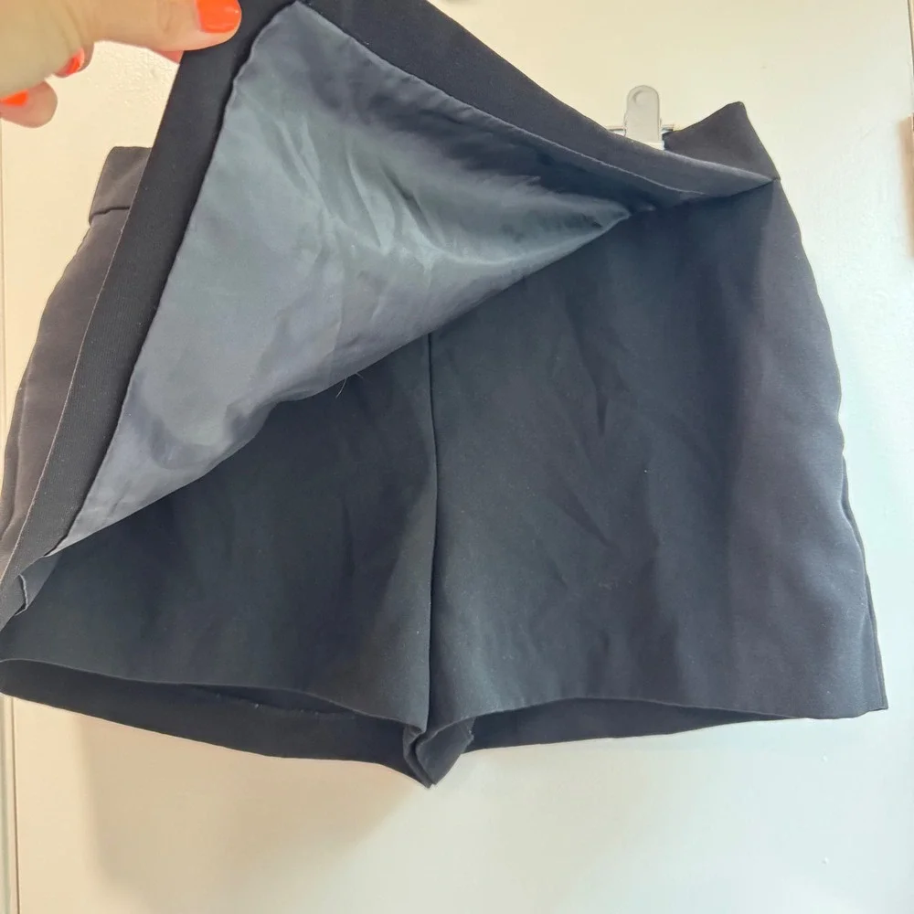 J. Crew Skort Black‎ Mini Skirt Shorts Lined Side Zip Pockets Career Size 10